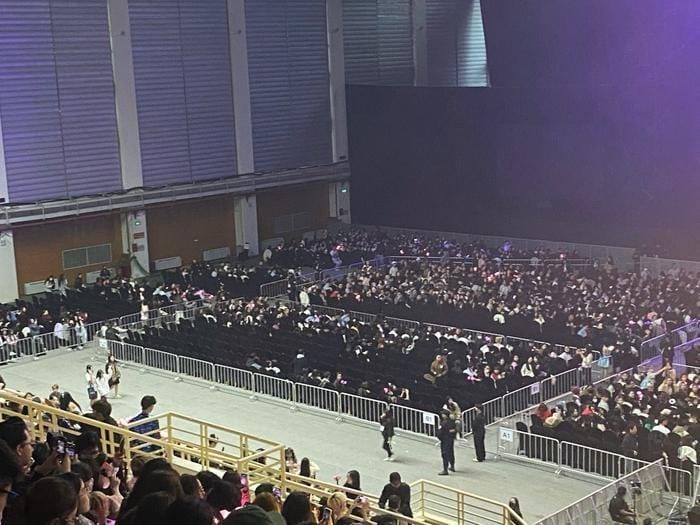 Fan meeting Jisoo tại Hà Nội: Nhiều hàng ghế 'hẩm hiu' dù đã qua giờ bắt đầu Ảnh 1