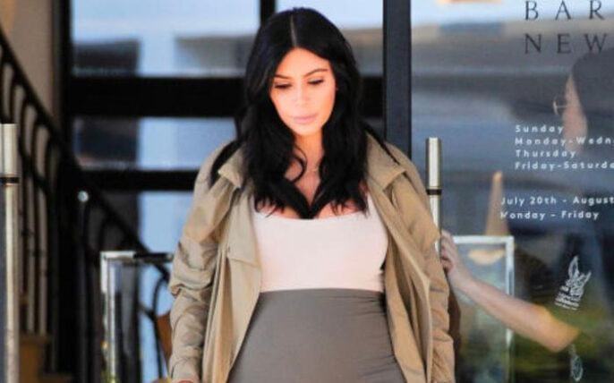 Bí quyết chọn chất liệu đồ bó thời thượng cho mẹ bầu