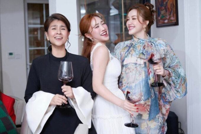 Bảo Thy trong bữa tiệc đầu năm