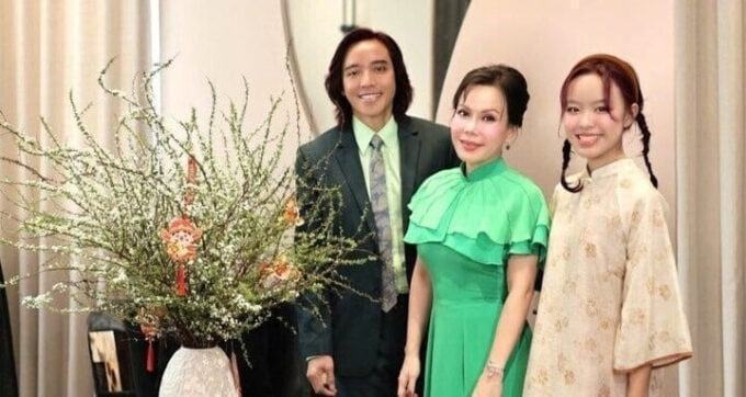 Con gái Việt Hương tự lập: Từ biệt thự 300 tỷ đến công việc bán hàng