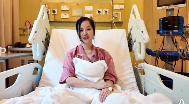 Hồng Nhung trong quá trình điều trị bệnh