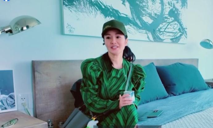 Hồng Nhung trong quá trình xạ trị