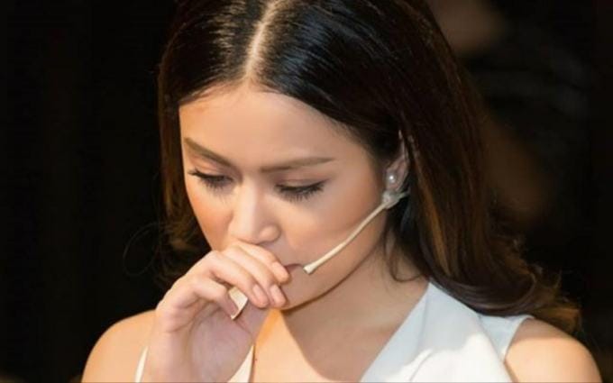 Hoàng Thùy Linh gặp nhiều khó khăn trong sự nghiệp và cuộc sống