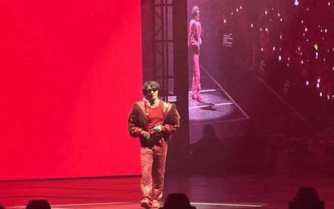 J-Hope bị quấy rối trên sân khấu: Fan phẫn nộ vì hành động ‘không thể chấp nhận’