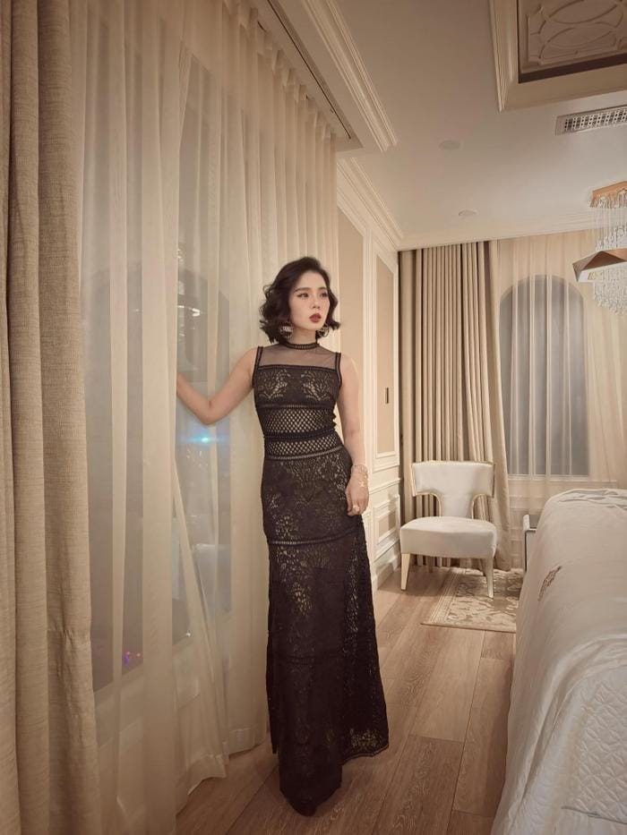 Lệ Quyên tự tin với thân hình thon thả