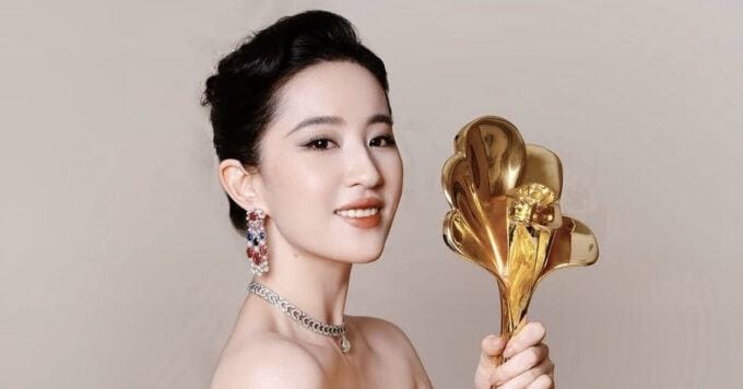 Lưu Diệc Phi chinh phục đỉnh cao mới với loạt giải thưởng danh giá