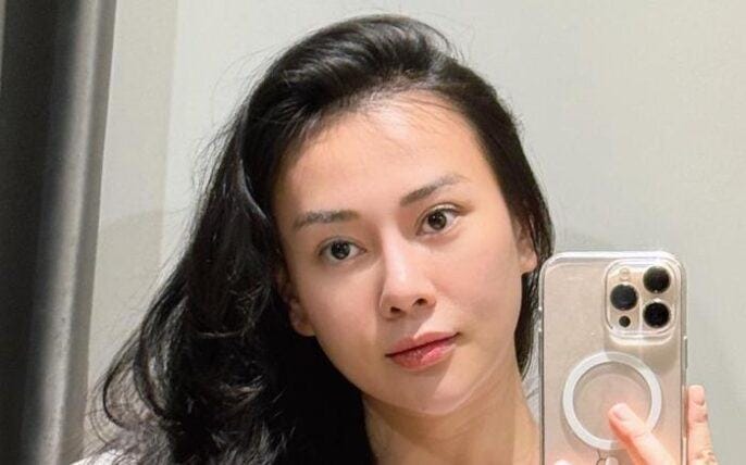 Phương Oanh khoe mặt mộc ‘xuyên không’ tuổi đôi mươi