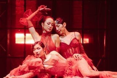 Sân khấu xoay 3D độc đáo của concert ‘Chị đẹp’ gây sốt