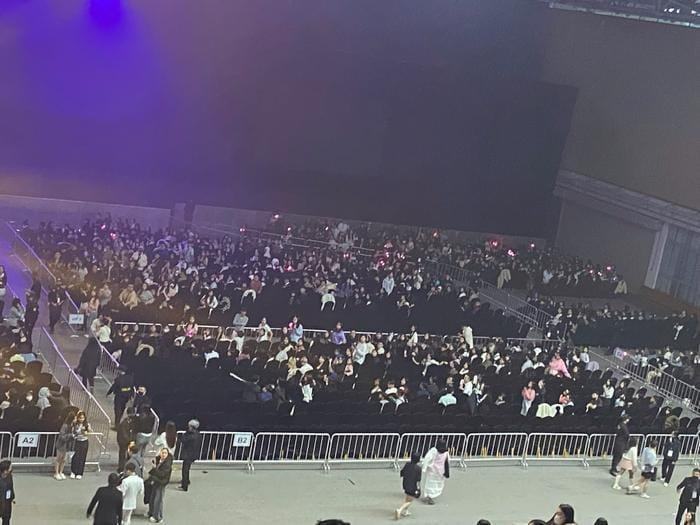 Fan meeting Jisoo tại Hà Nội: Nhiều hàng ghế 'hẩm hiu' dù đã qua giờ bắt đầu Ảnh 2