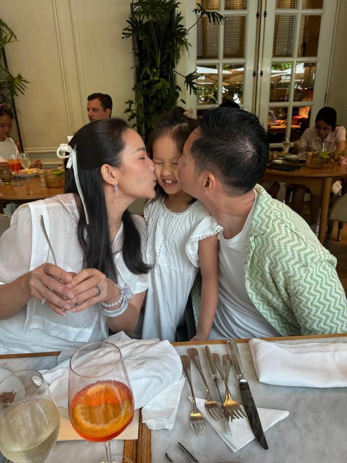 Tổ ấm hạnh phúc của Phan Như Thảo và đại gia Đức An bên cạnh con gái Bồ Câu.