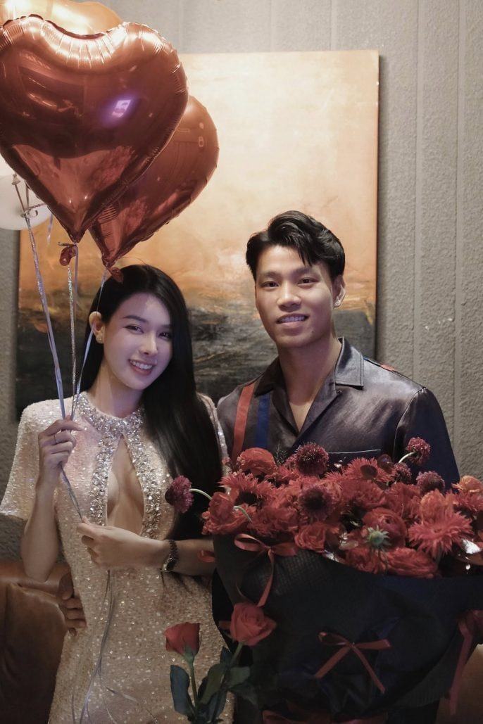 Văn Thanh và bạn gái Trần Bích Hạnh mới công khai chuyện hẹn hò