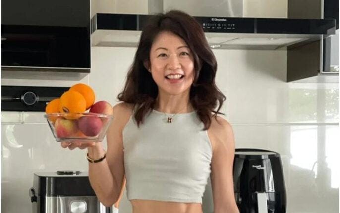 52 Tuổi Vẫn Giảm 16kg: Bí Quyết Đơn Giản Từ Bà Nội Trợ Nhật