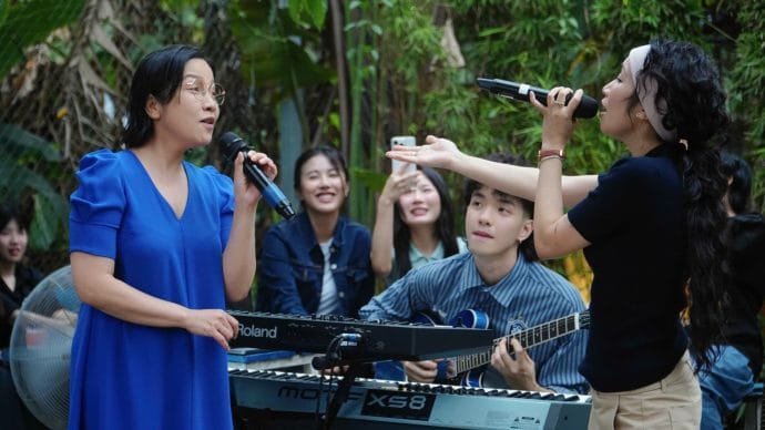 Mỹ Linh, Mỹ Anh và Anh Quân cùng biểu diễn