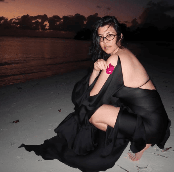 Bộ ảnh sinh nhật của Kourtney Kardashian theo đuổi phong cách gợi cảm. (Ảnh: Instagram nhân vật)