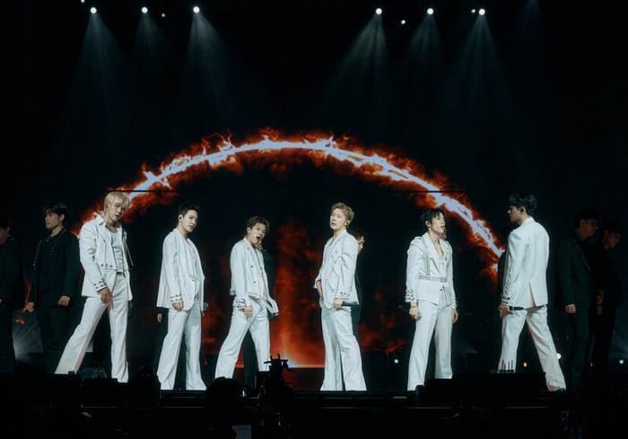 INFINITE trình diễn suốt 3 giờ không nghỉ, gần 40 ca khúc tại concert kỷ niệm 15 năm Ảnh 2