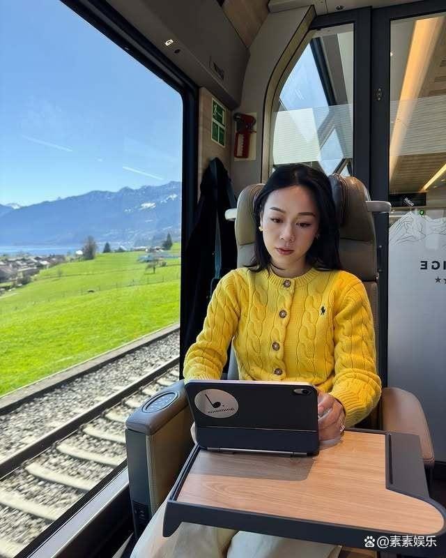 Á hậu giật chồng thông báo giải nghệ