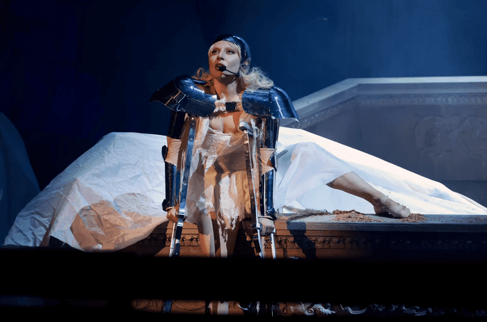 Lady Gaga 'đá xéo' BLACKPINK tại Coachella 2025? Ảnh 6