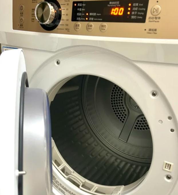 Máy sấy quần áo với chức năng diệt khuẩn.