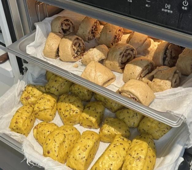 Lò nướng đa năng với nhiều chức năng.