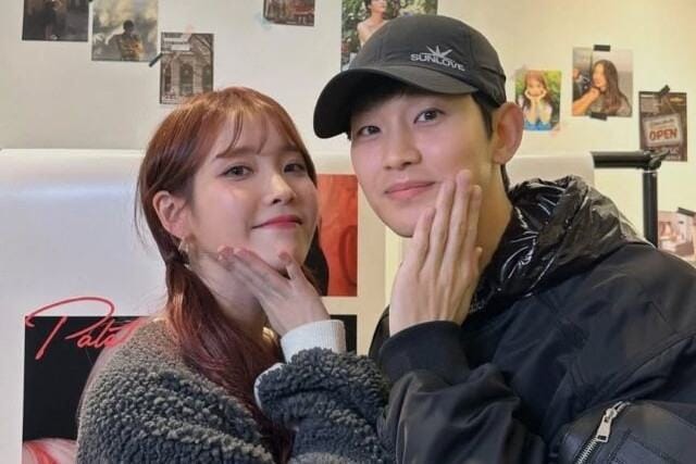 Bê bối tình ái Kim Soo Hyun: IU bị kéo vào vòng xoáy tranh cãi