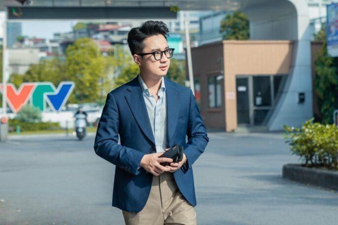 BTV Sơn Lâm ‘gánh’ bão dư luận sau phóng sự về Quang Linh Vlogs