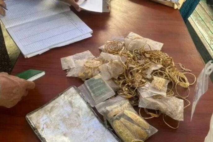 Đội cứu hộ Trung Quốc tìm thấy 20kg vàng trong đống đổ nát sau động đất Myanmar