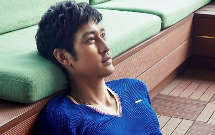 Đường Trì Bình xuất hiện trên tàu điện: Dấu hiệu phục hồi sau bi kịch mất mẹ?