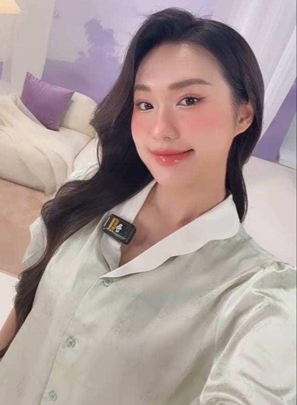 Tiểu thư Doãn Hải My khoe được chồng đón tan làm, hẹn hò ngọt ngào nhưng dính tranh cãi vì