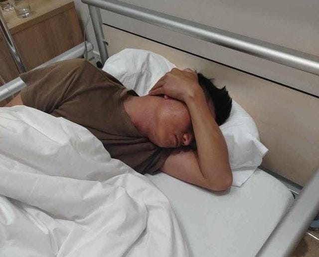 Shipper bị khách đánh nhập viện khi giao đơn hàng gần 7 triệu đồng ở Quảng Ninh: Hé lộ nguồn cơn- Ảnh 2.