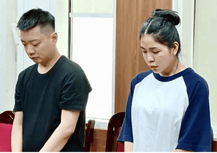 Quang Linh Vlog và Hằng Du Mục tại cơ quan điều tra