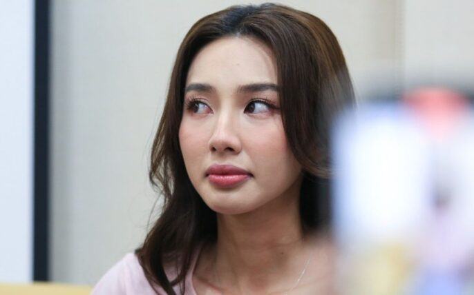 Hoa hậu Thùy Tiên ‘bốc hơi’ khỏi MXH giữa scandal kẹo rau củ: Tài khoản mạo danh tràn lan!