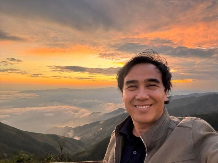 Quyền Linh cũng đang vướng vào ồn ào trước thềm phim điện ảnh đóng cùng với Thùy Tiên ra mắt. Ảnh: Sưu tầm