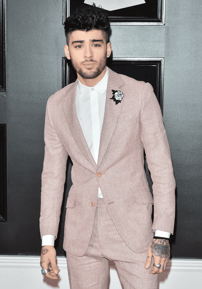 Nam ca sĩ nổi tiếng bị ngộ độc thực phẩm, không thể lên sân khấu biểu diễn vào phút chót Ảnh 2