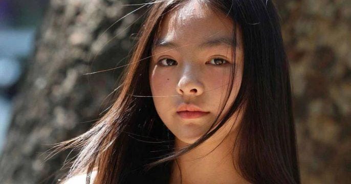 JiJi Cát Tường: Cô bé 12 tuổi gây bão thời trang với giải thưởng danh giá