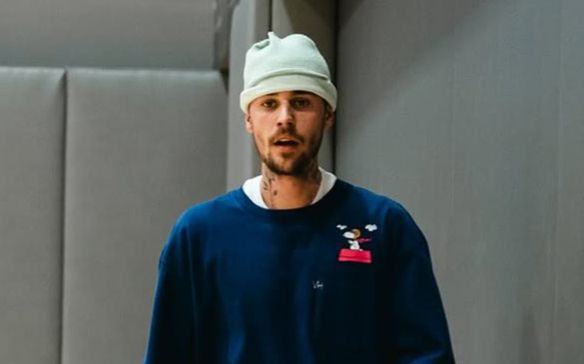 Justin Bieber ‘bùng nổ’ với paparazzi: ‘Tiền, tiền, tiền, các anh chỉ quan tâm đến tiền!’