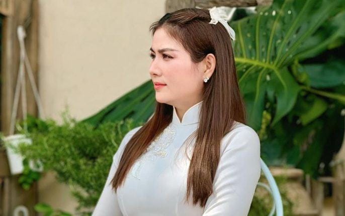 Kha Ly đau buồn thông báo tang sự: ‘Nội ơi, nội về với Phật rồi’