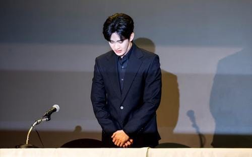 Kim Soo Hyun rơi nước mắt giữa bão tin đồn: Chân thành hay diễn xuất?