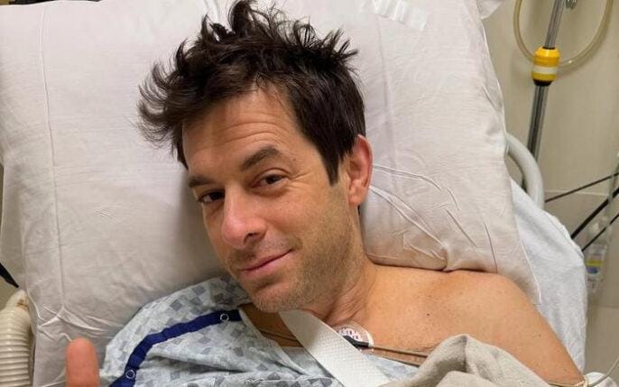 Mark Ronson gặp tai nạn đáng nhớ khi biểu diễn: Tinh thần thép giữa nỗi đau