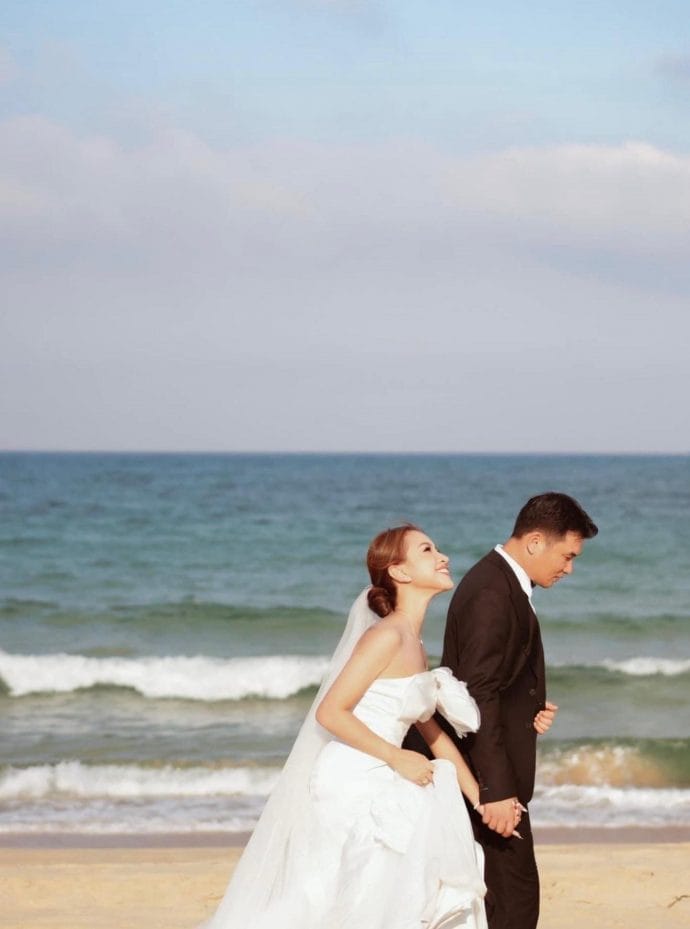 MC Vân Hugo kỷ niệm ngày đặc biệt vẫn khóa bình luận sau ồn ào