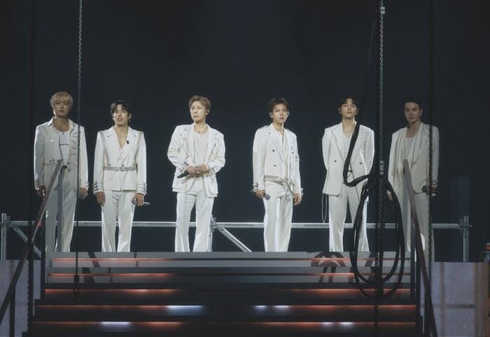 INFINITE trình diễn suốt 3 giờ không nghỉ, gần 40 ca khúc tại concert kỷ niệm 15 năm Ảnh 1