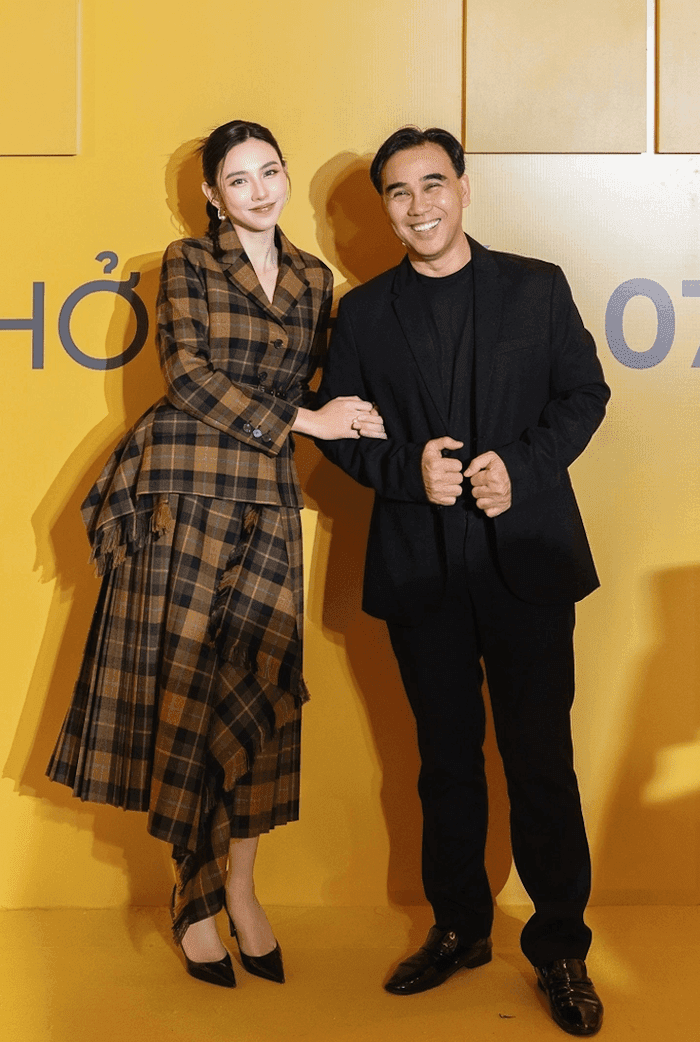 Quyền Linh và Thùy Tiên khi cùng nhau xuất hiện trong buổi ra mắt phim. Ảnh: Sưu tầm