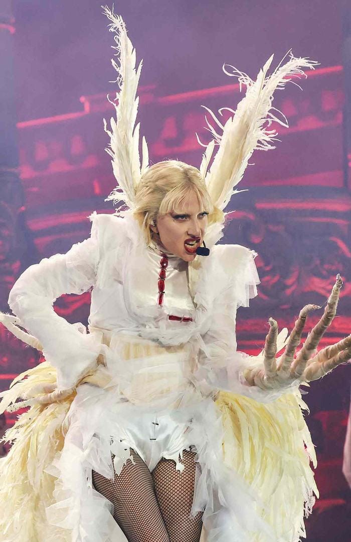 Lady Gaga 'đá xéo' BLACKPINK tại Coachella 2025? Ảnh 3