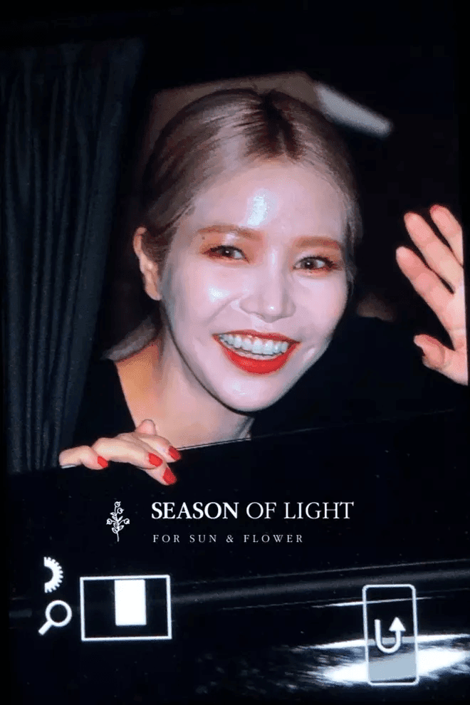 Solar (MAMAMOO) với gương mặt trắng toát