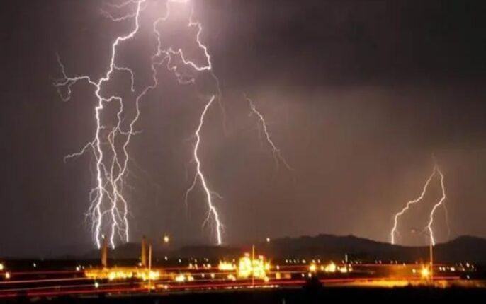 Thảm kịch giông bão Ấn Độ: Hơn 100 người thiệt mạng chỉ trong 24 giờ