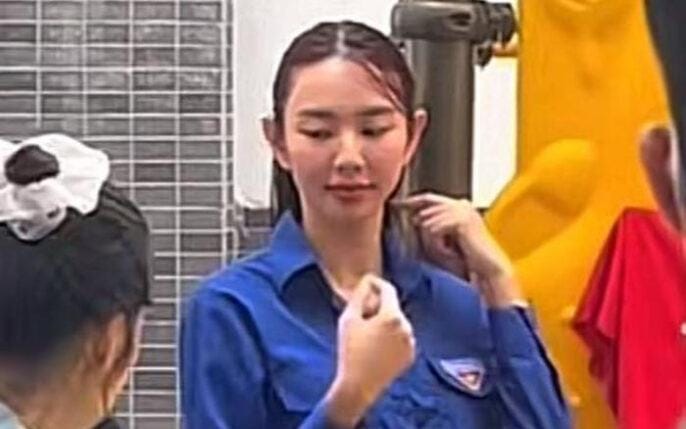 Thùy Tiên tái xuất sau scandal: Gầy guộc, tiều tụy nhưng vẫn rạng ngời