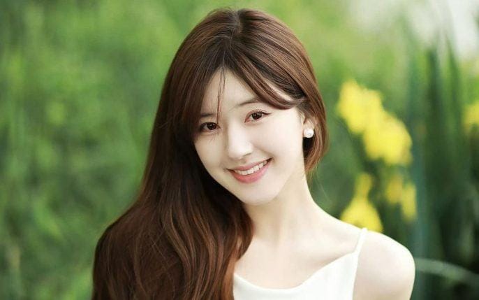 Triệu Lộ Tư ‘đắm chìm’ trong scandal: Từ đột quỵ đến bị tố lợi dụng sức khỏe để PR?