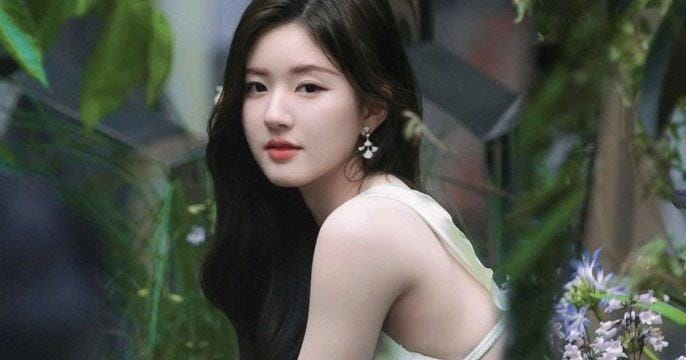 Triệu Lộ Tư ‘gây bão’ khi show thực tế bị cấm chiếu vì tranh cãi!