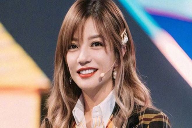 Triệu Vy và bài học dạy con sâu sắc sau ly hôn