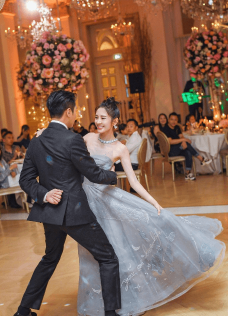 Trương Nhược Quân và Đường Nghệ Hân tìm lại được nhẫn cưới theo cách thần kỳ hơn cả ngôn tình - Ảnh 2