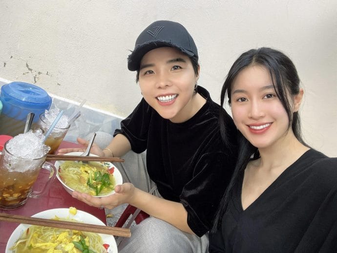 Vũ Cát Tường bên vũ công xinh đẹp: Cưng chiều bạn đời, cởi mở đời tư - 4